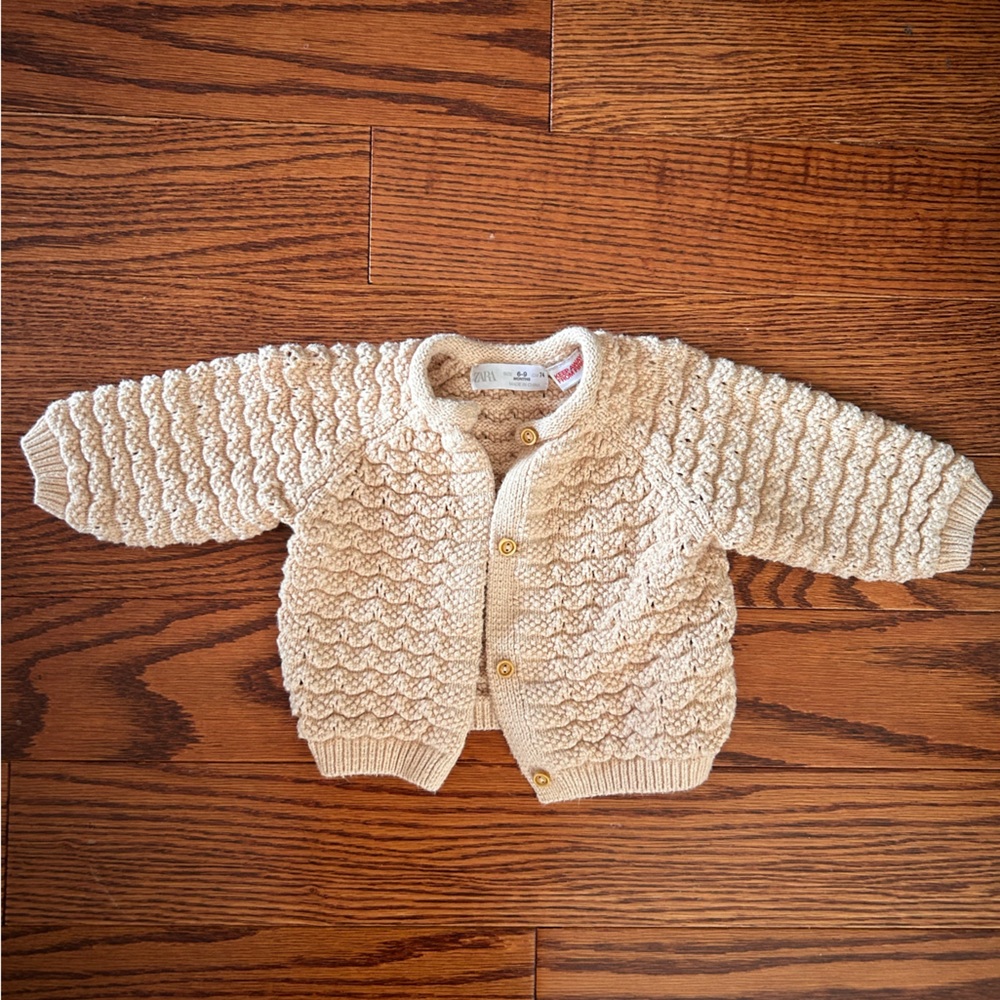 Zara 6-9 months sweater
